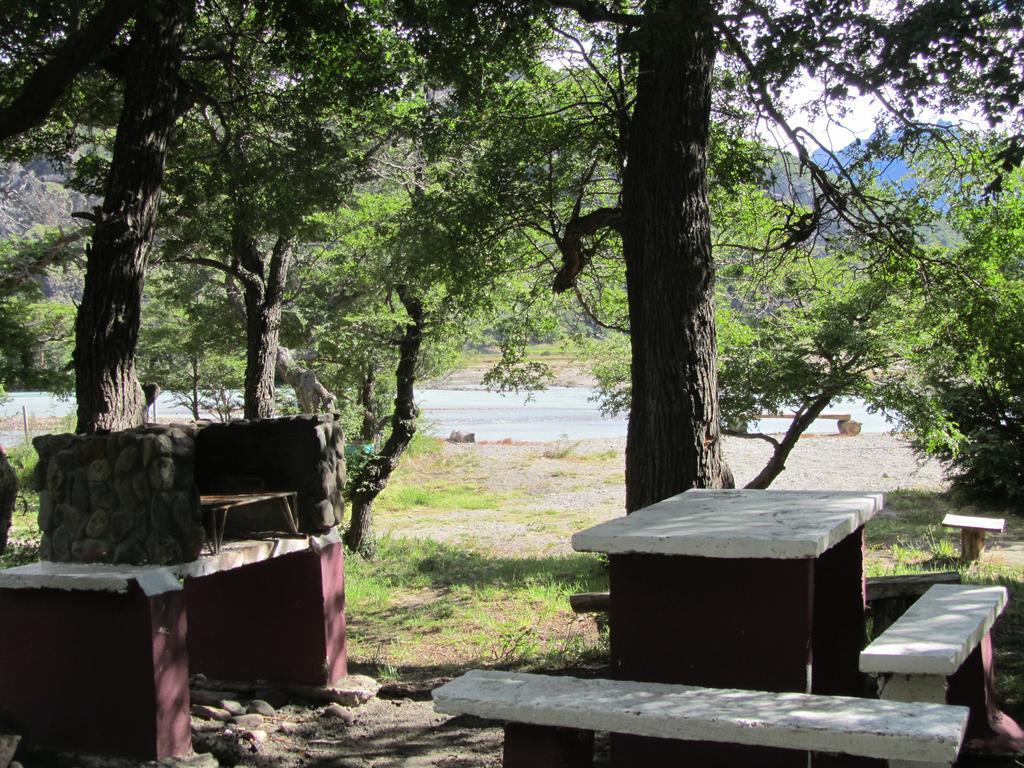 Camping Rio De Las Vueltas El Chaltén Eksteriør billede